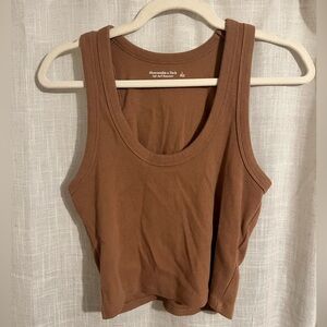 Abercrombie & Fitch Soft Essentials Scoop Neck Crop Tank